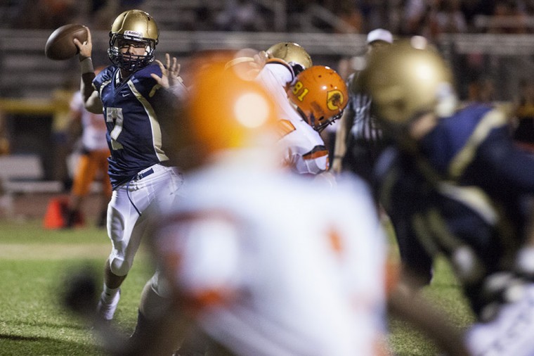 Football: DV vs Corona