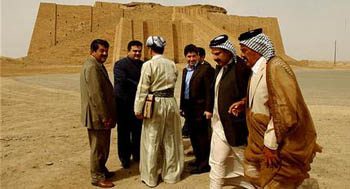 Shaping of Iraq's postwar government underway 