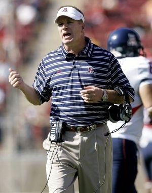 Stanford edges Arizona 