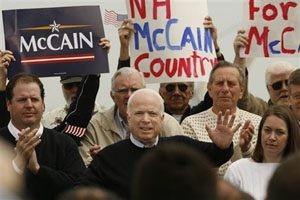 McCain officially jumps into presidential race 