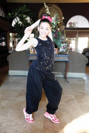 afn.011911.news.dancer1.jpg