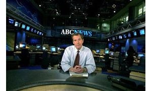 ABC News anchor Peter Jennings dies at 67 