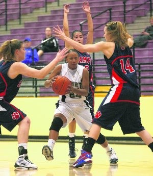 Desert Vista wins Nike tourney division title 