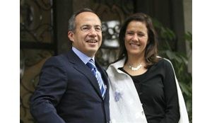 Calderon named Mexico's president-elect 