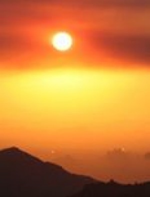 Backfires set to rein in wildfire 