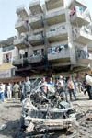 Civil war looms in Iraq with dozens more killed 