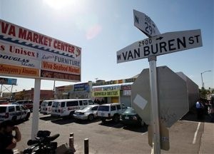 Federal agents raid Phoenix shuttle service 