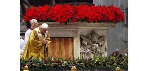 Pope sees signs of hope in Middle East 