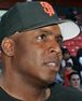 Bonds outlandish, defiant in press conference 