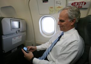 JetBlue to test in-flight e-mail, messaging 