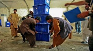 Taliban threatens polling stations in Afghanistan 