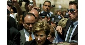 Protesters heckle Laura Bush in Jerusalem 