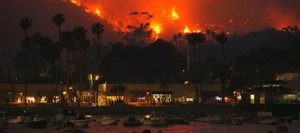 Hundreds flee Southern California island wildfire 