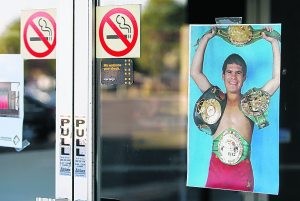Mexican boxing great plans restaurant in Mesa 