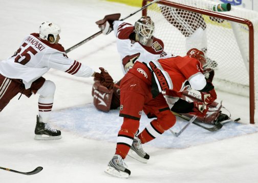Staal’s hat trick hands Coyotes 4th loss in row 