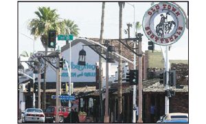 Downtown Scottsdale works to unite interests 