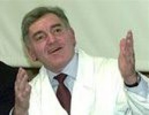Partial face transplant done in France 