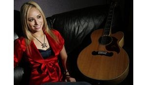 Tempe’s Rickiejoleen aims for 'Nashville Star’ 