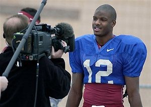 Oklahoma's Thompson catching on at QB 
