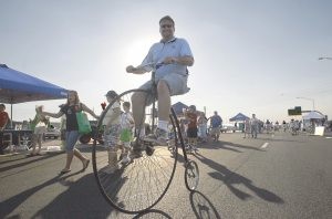 Red Mountain Freeway stretch opens with party 