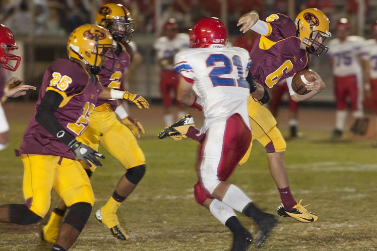 Football: Mt. Pointe vs Mt. View