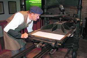 Historic press a tribute to Ariz's 1st newspaper 