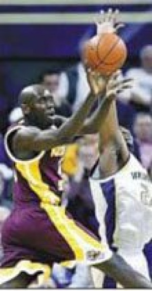 Devils fade, fall to Huskies 