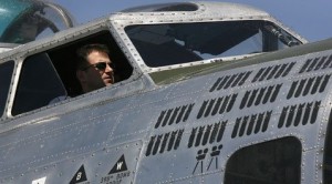 Air show brings B-17 to Chandler airport 