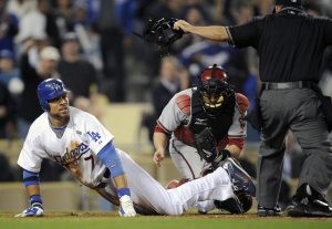 Dodgers beat Diamondbacks 1-0 