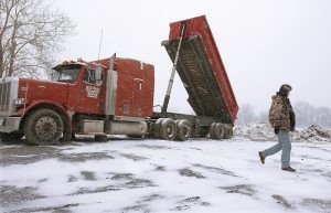 Soaring diesel fuel prices hamstring independent drivers 