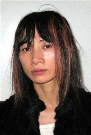 Bai Ling charged with petty theft 