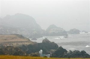Smoky skies threaten health in fiery California 