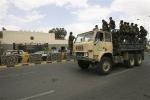 U.S., U.K. close Yemen embassies 
