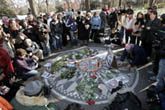 Fans mark anniversary of Lennon's murder 