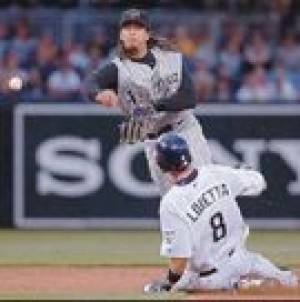 Petco Park curse strikes D-Backs down in 15th 