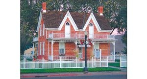 Arizona home tours blend the best of our architectural past with who we are today 