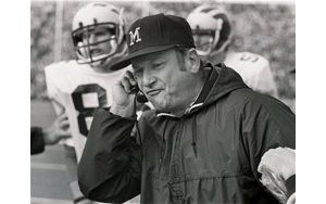 Ex-Michigan coach Bo Schembechler dies 