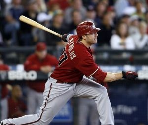 Error lifts Mariners past D-Backs 