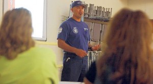 Queen Creek installing defibrillators 