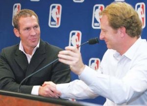 Raptors ramp up talks with Colangelo 