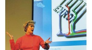 Whistleblower speaks to students about ethics 