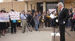 Lawyers protest actions by Thomas 