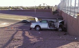 Loop 202 crash kills man, woman in Mesa 