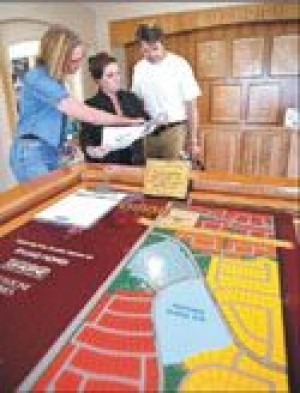 Queen Creek prospers despite growth rules 