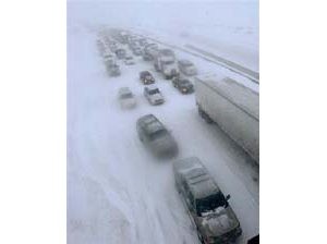 Colorado blizzard strands thousands 