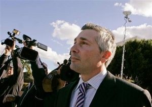 Spears' father retained as conservator 