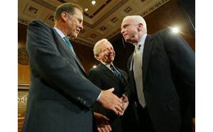 Bush backs authority for intelligence director 