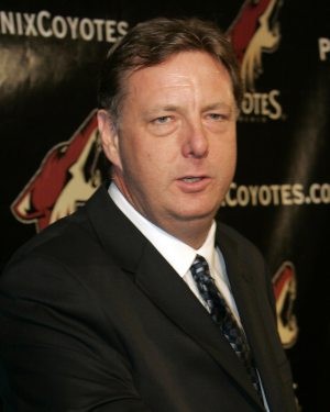 Coyotes CEO Shumway resigns 