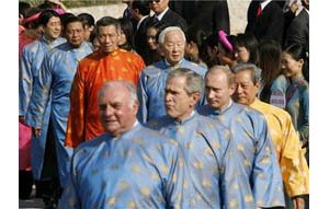 Bush asks China for aid with North Korea 