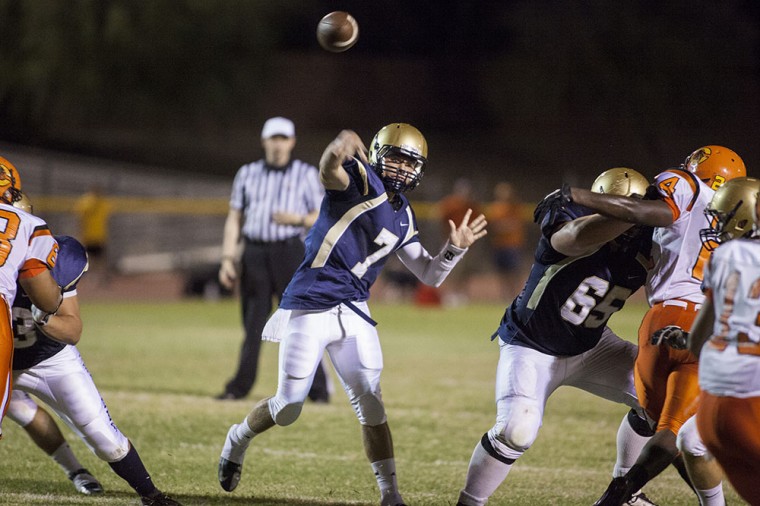 Football: DV vs Corona